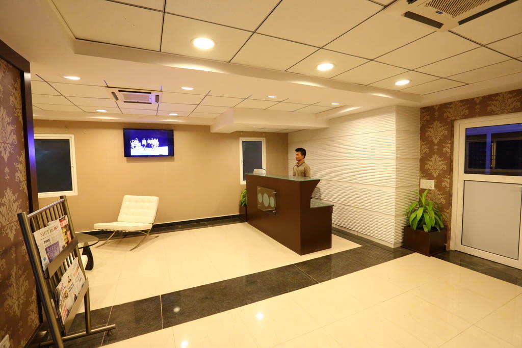 Crest Executive Suites, Whitefield Bangalore Kamer foto
